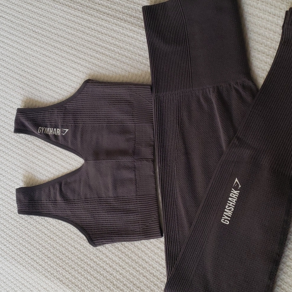 Gymshark Power Down in Charcoal